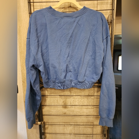 OFFLINE By Aerie Throw Back Cropped V Neck Sweatshirt Small Cobalt Blue - Picture 12 of 13